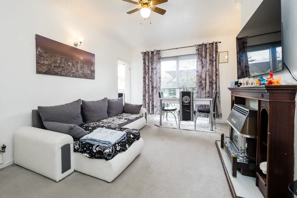 Living/Dining Room