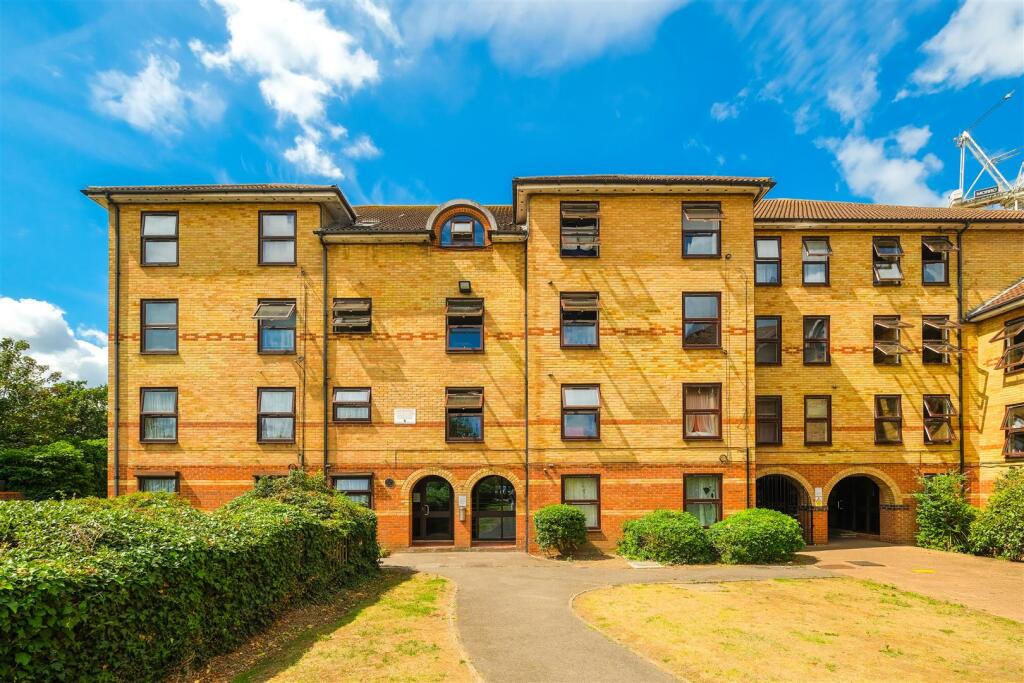 61 Latchingdon court-14.jpg