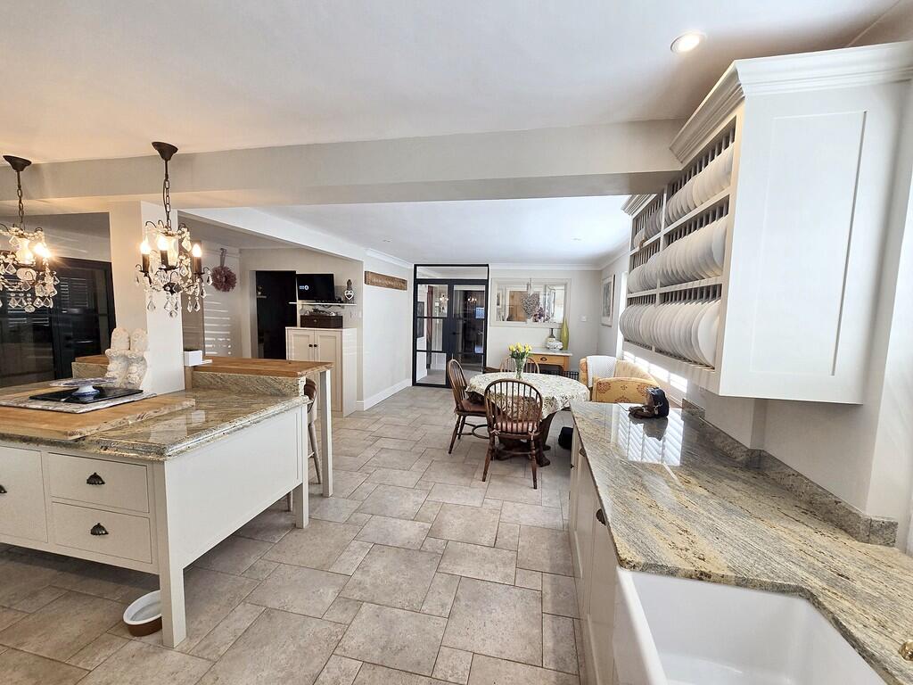 Aldringham kitche...