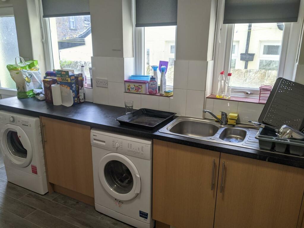 WhatsApp Image 2021-10-25 at 11.48.18.jpeg