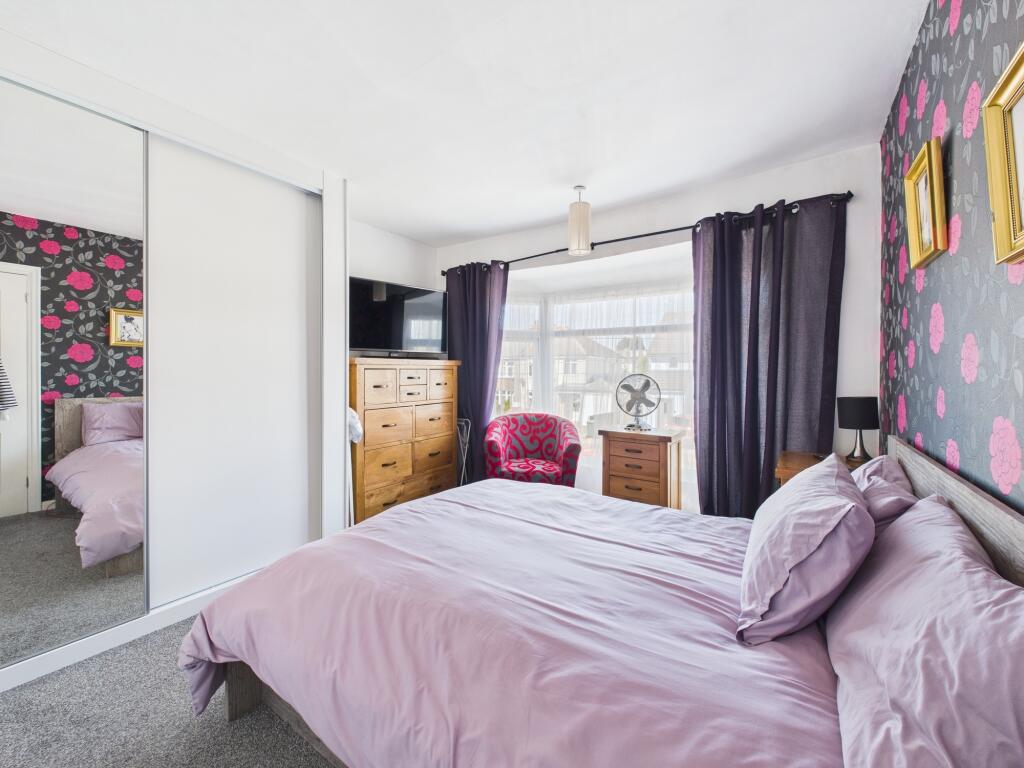 CAM05192G0-PR0042-STILL026