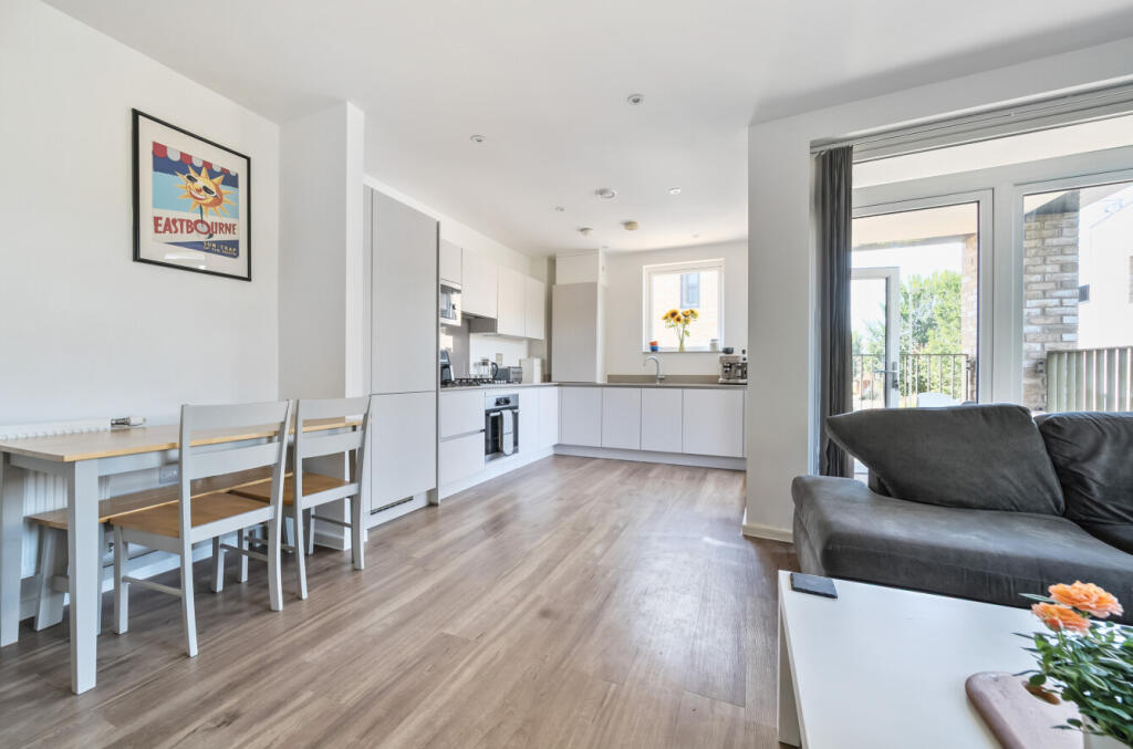 1335390-19-689b33...