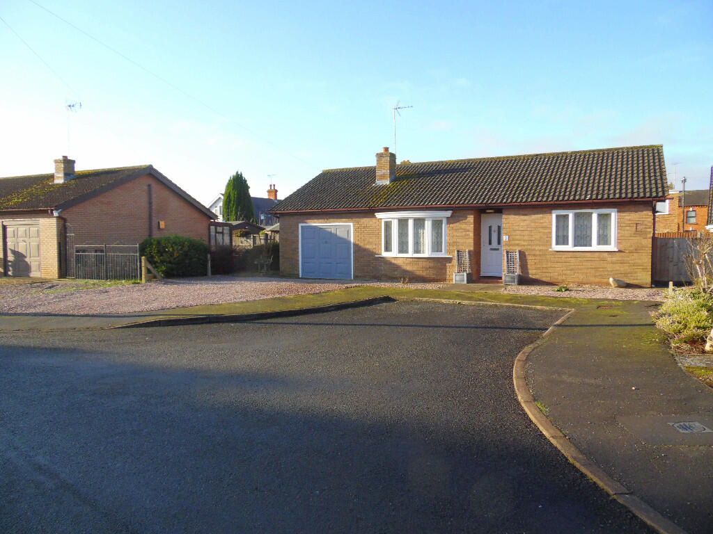 FRONT &amp; DRIVEWAY