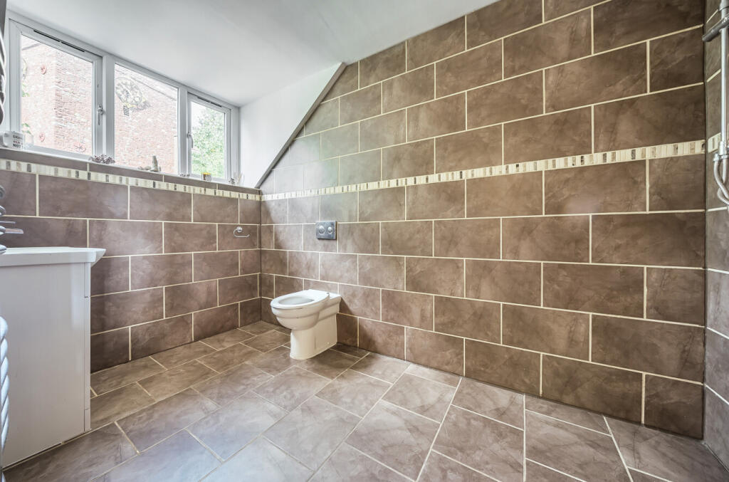 1345353-15-68af37...