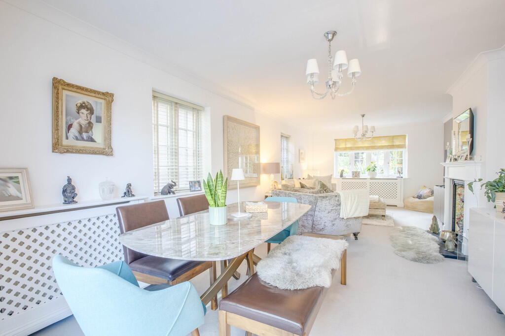 71 Amersham Road,...