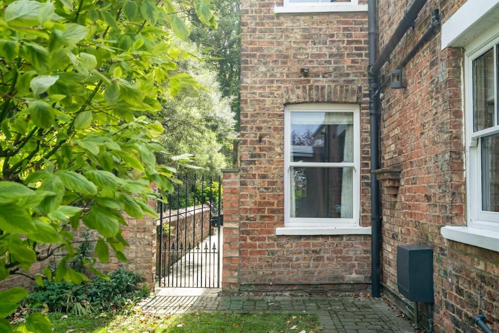 Outside Gated Pathway