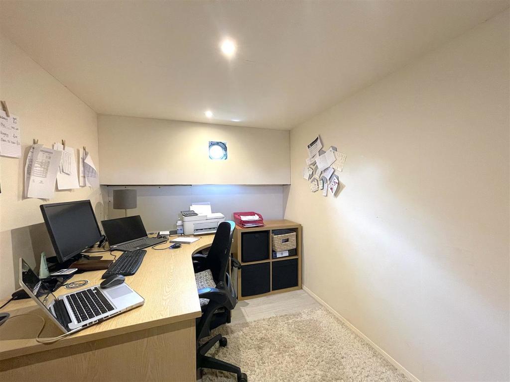Home Office (2).jpeg