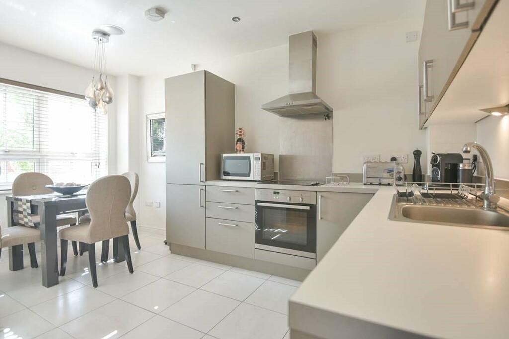 Dining / Kitchen