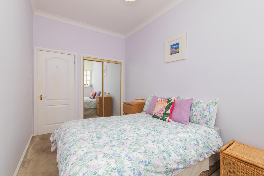 Flat 2 Braids Court  Paisley PA2 6HR-18
