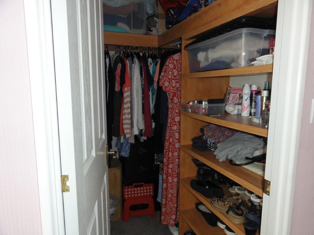 Walk-in Wardrobe