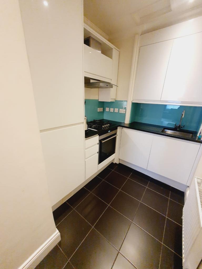 Flat 01 -Kitchen