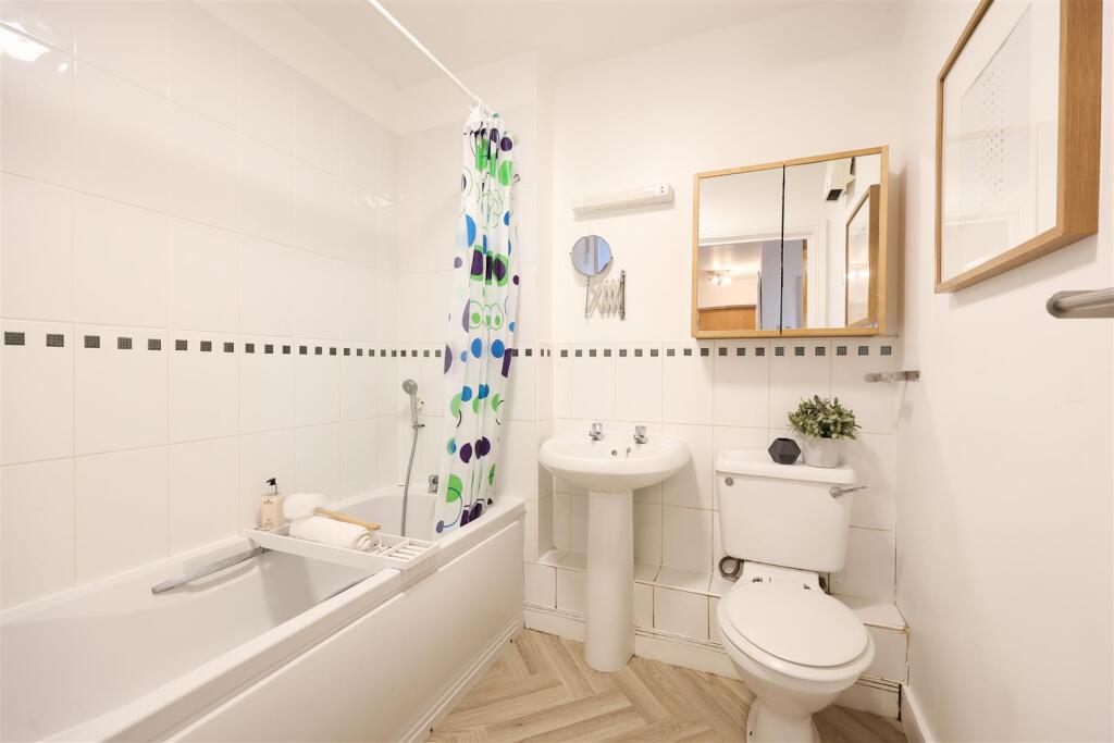 95 Champs Sur Marne 9.JPG