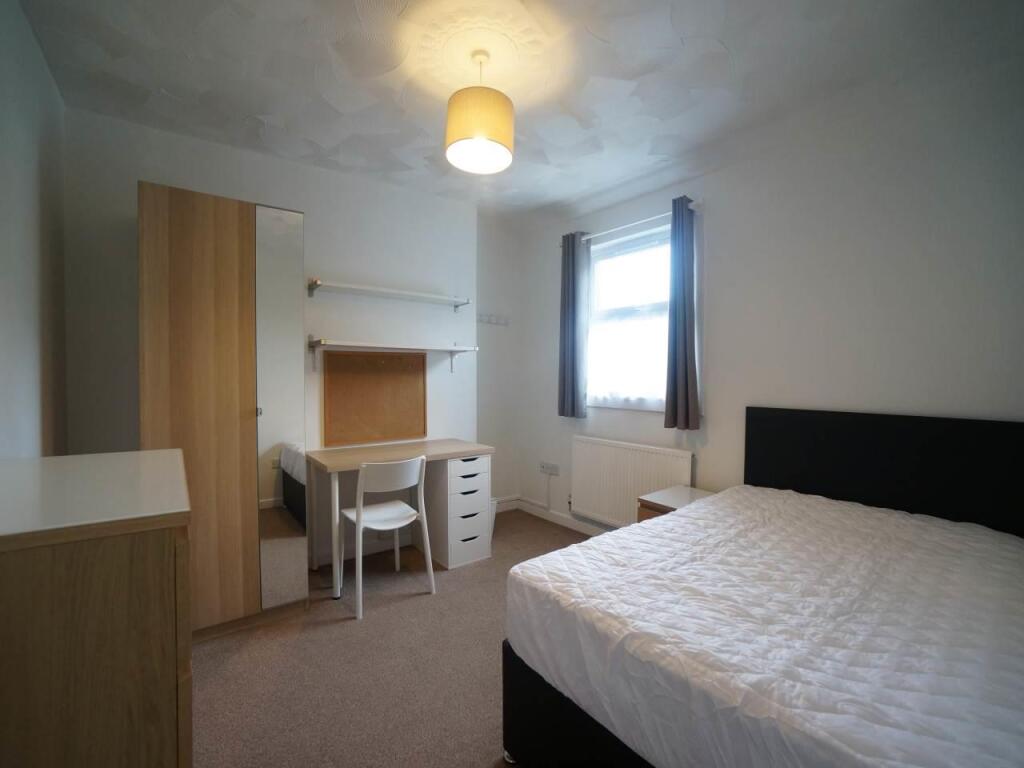 Bedroom 6.JPG