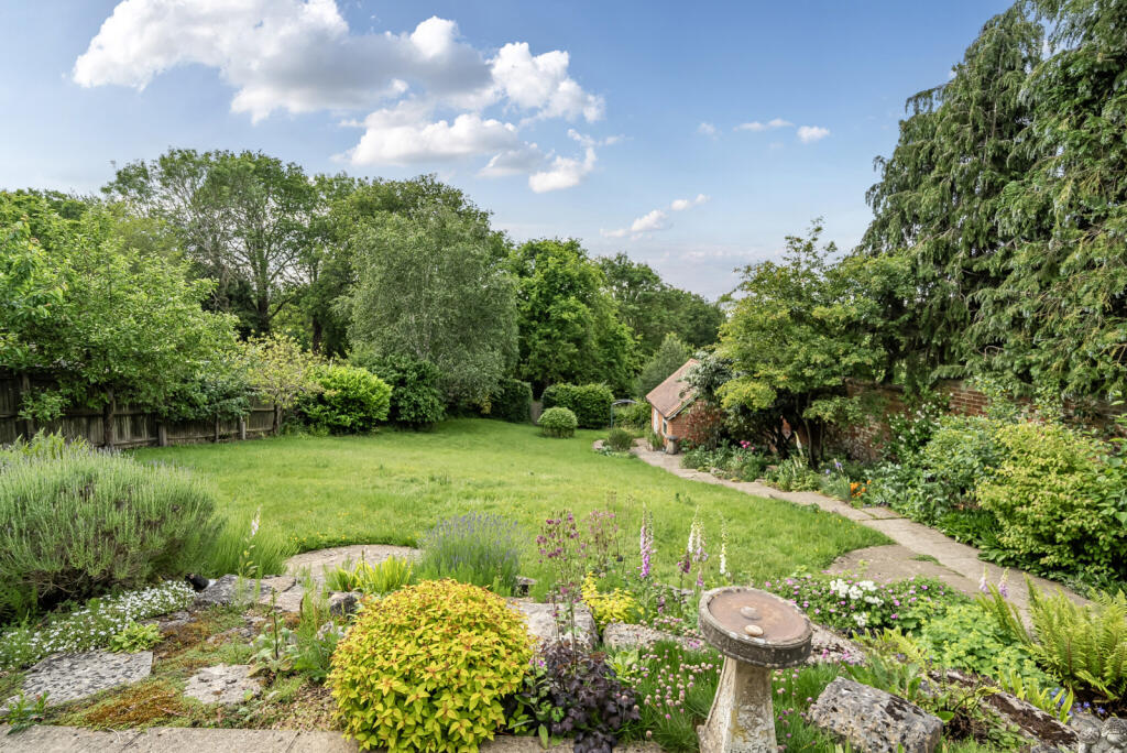 1299942-29-6839fd...