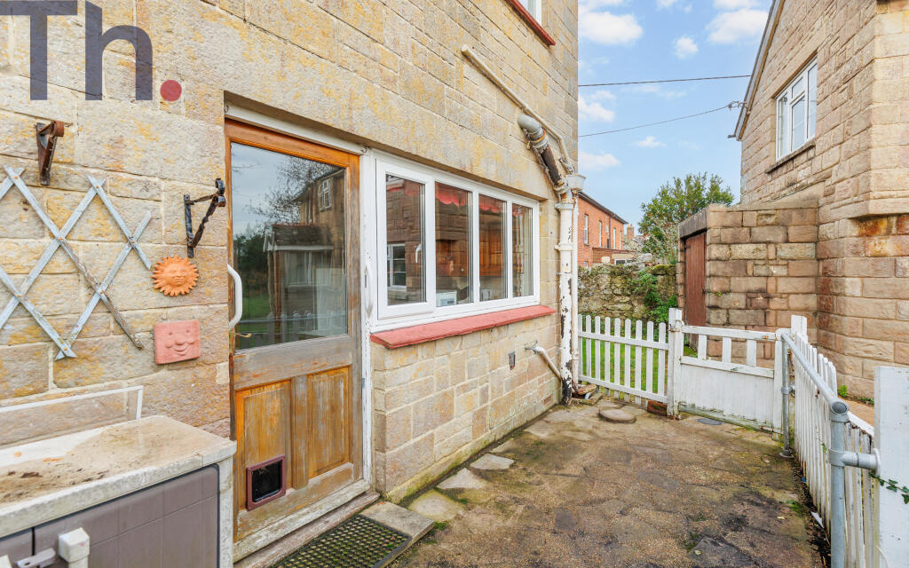 Rear Courtyard Area