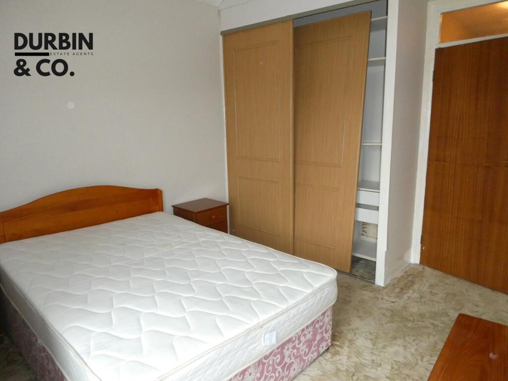 a-roserow21.bed2.1.JPG