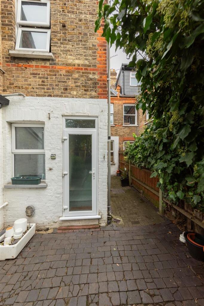 Carr Road E17