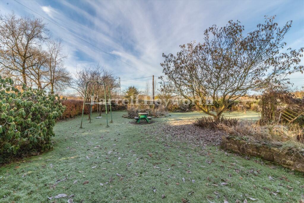 Front Garden image 2