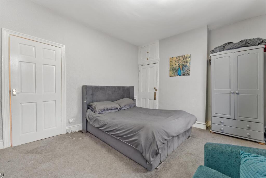 200 Warrington Road bedroom 1 2.jpg
