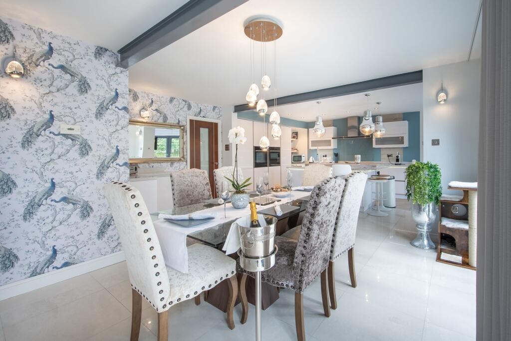 Family Room Dining Area