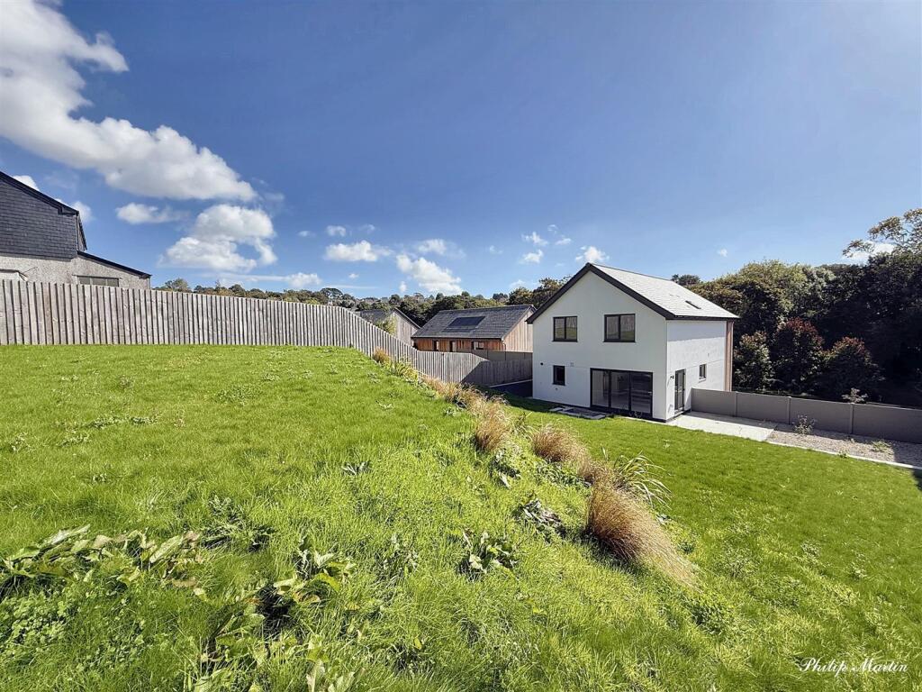 Plot 3 Garden.jpg