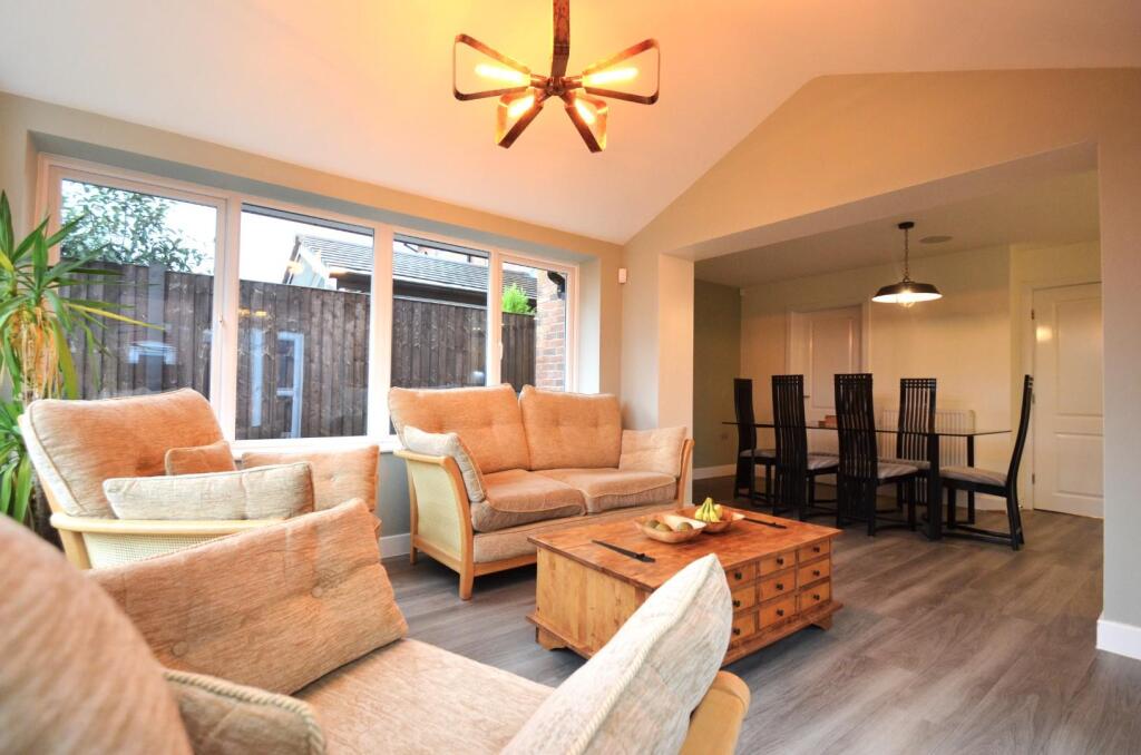 Bletchley - Sun Room 1 .JPG