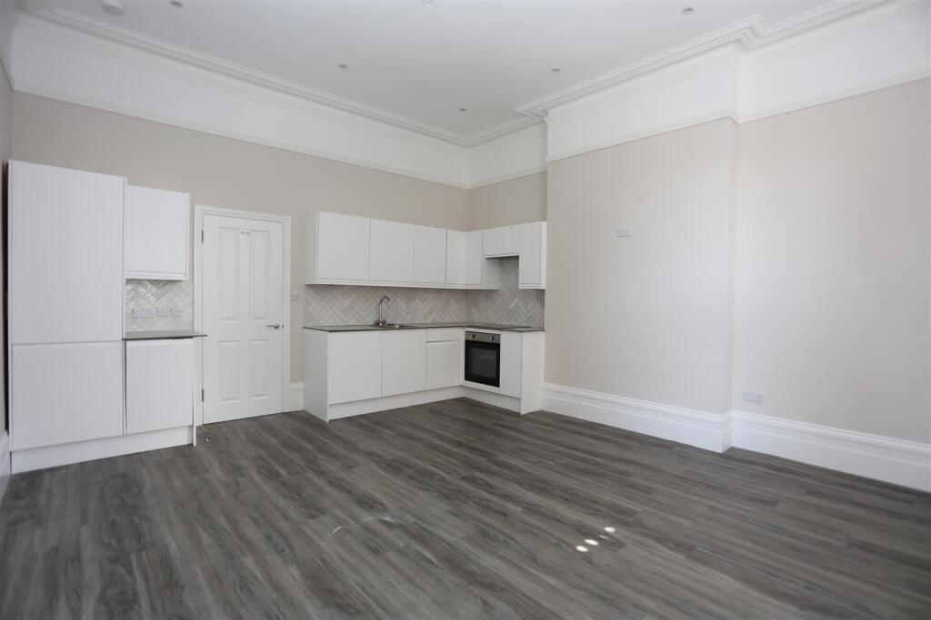 GFF, 4, St Michaels Place (17).JPG