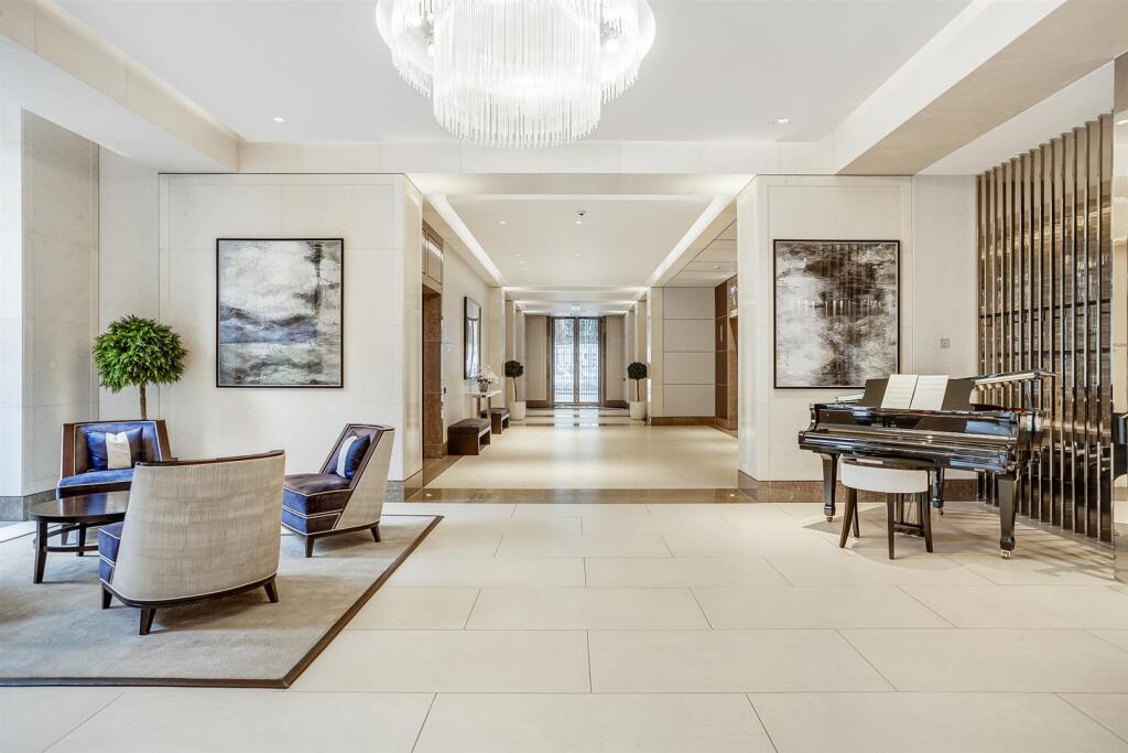 39WrenHouse,190Strand,WC2R-14.jpg