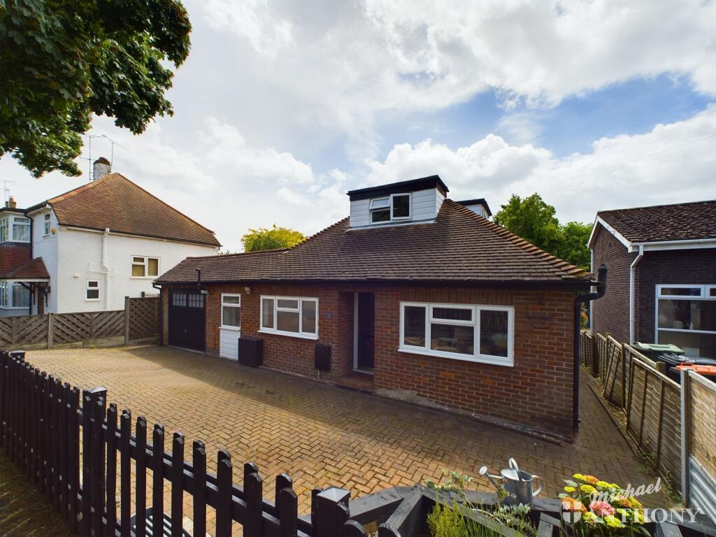 CAM02773G0-PR0121-STILL005