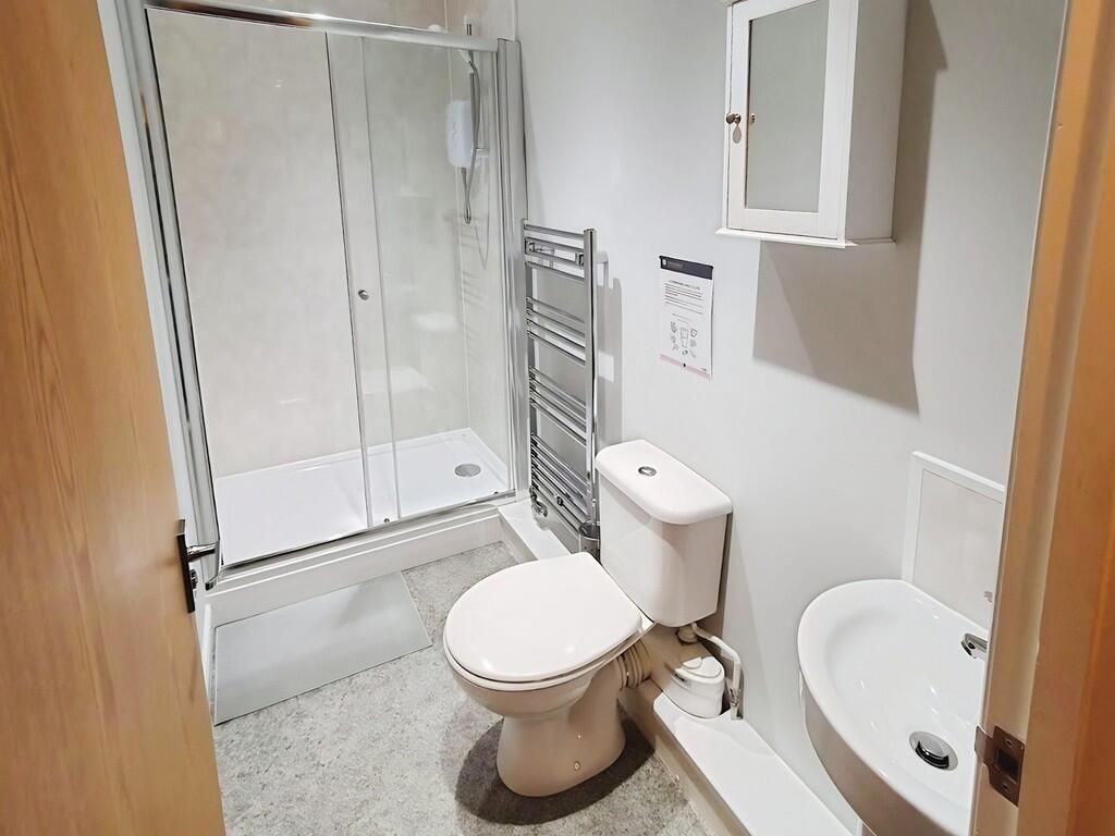 c1f1ede4-Bathroom