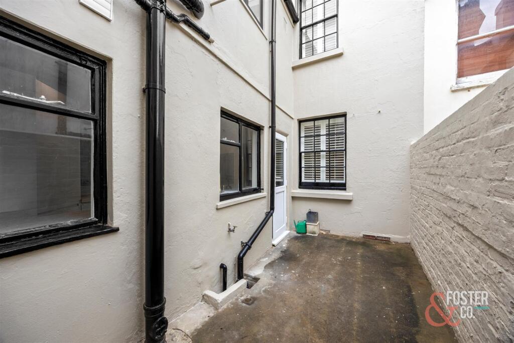 Terminus Road, 17-017.JPG