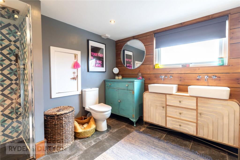 Stylish En-Suite