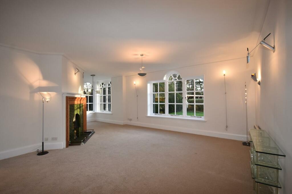 Sitting Room.JPG