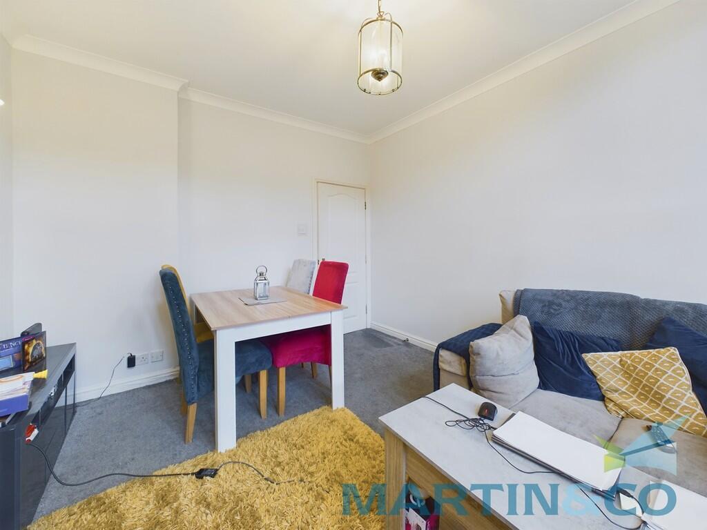 CAM01870G0-PR0156...