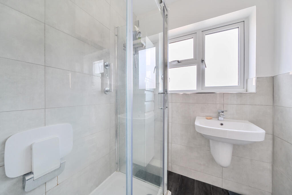 1301563-16-6842f3...