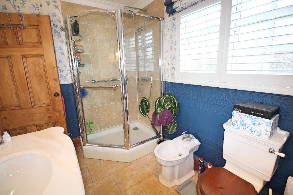Ensuite