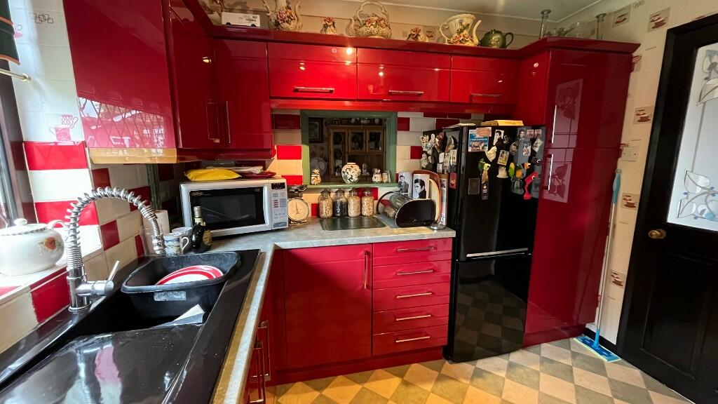 Fitted Kitchen
