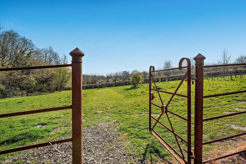 Garden/Paddock