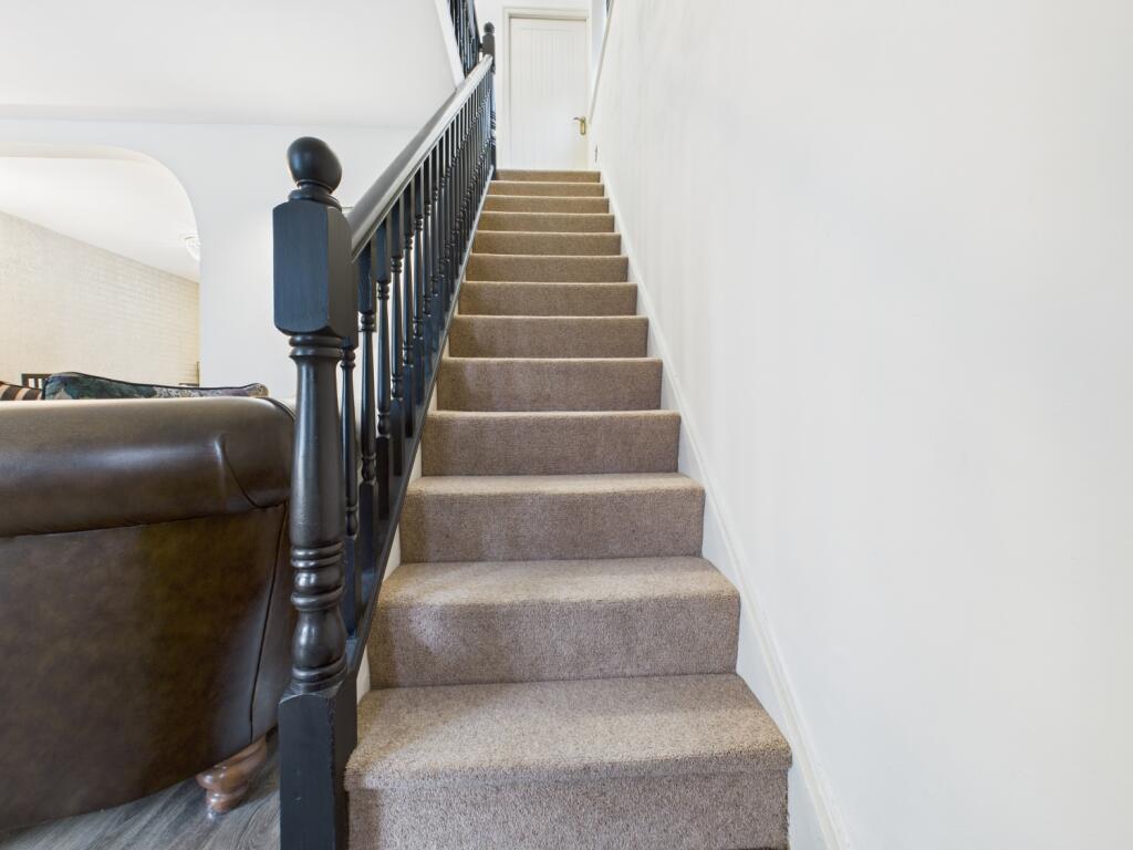 CAM03729G0-PR0197-STILL008