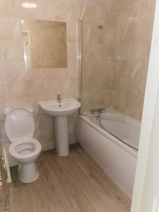 bathroom12.jpg