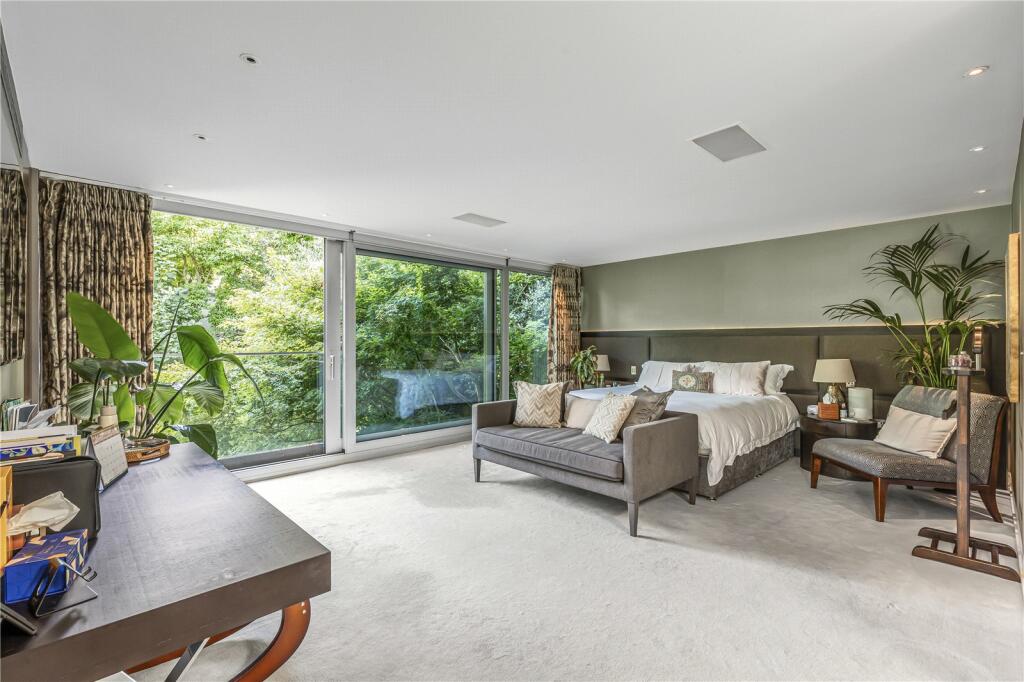 Principal Bedroom