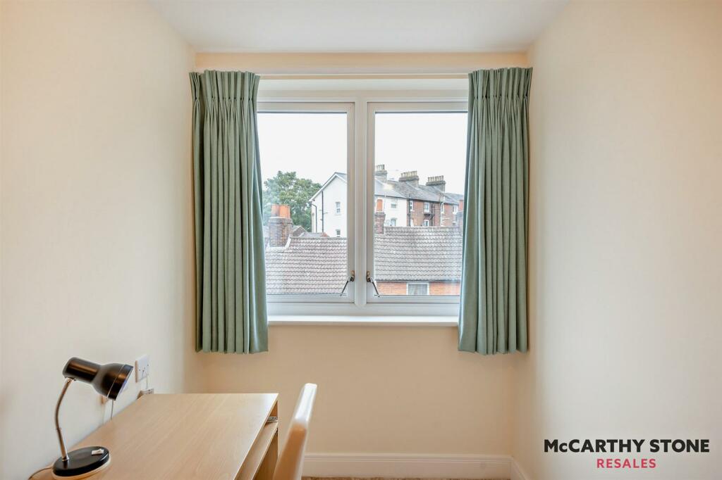 8618855-interior19-800.JPG