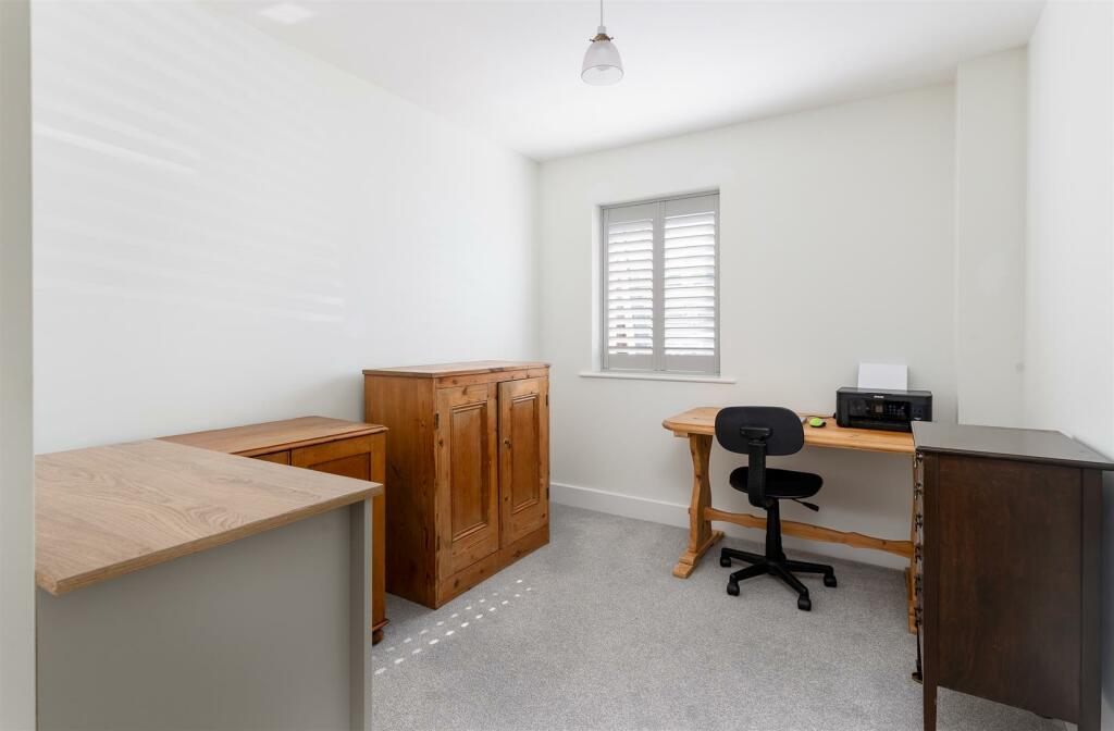 Apartment 10, Princess Court
