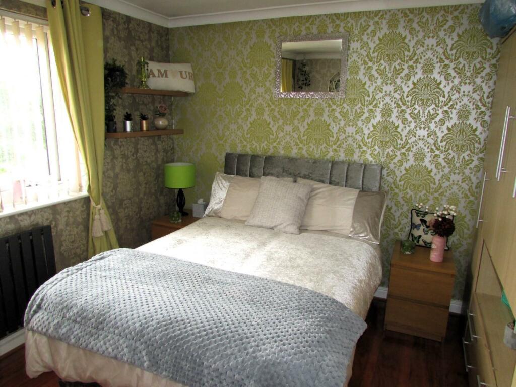 MedwayRd52bed2.JPG