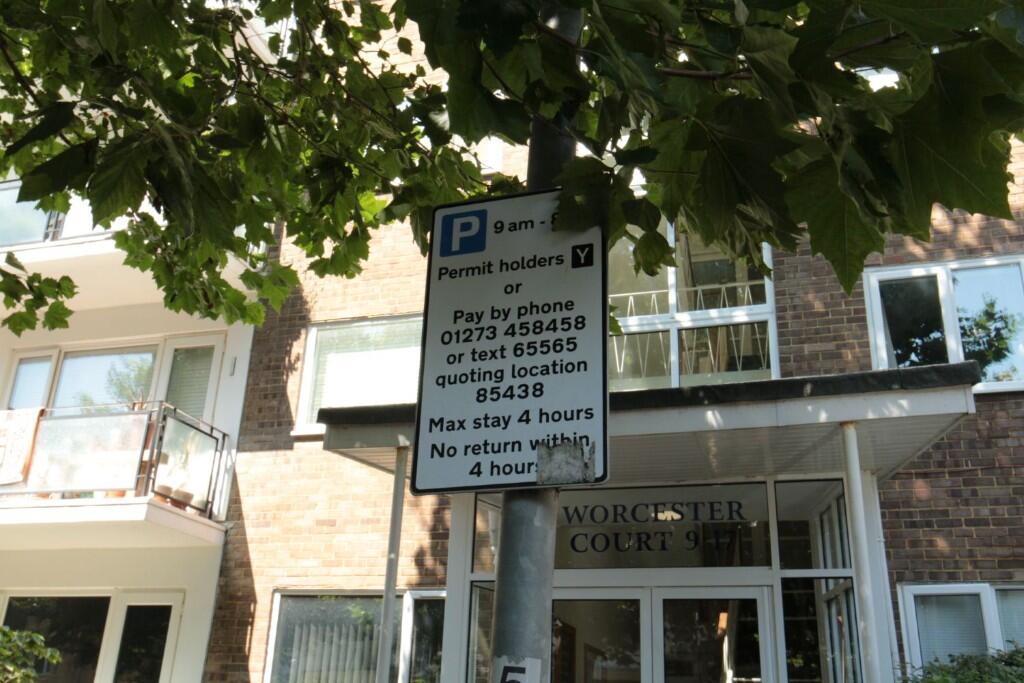Parking zone Y