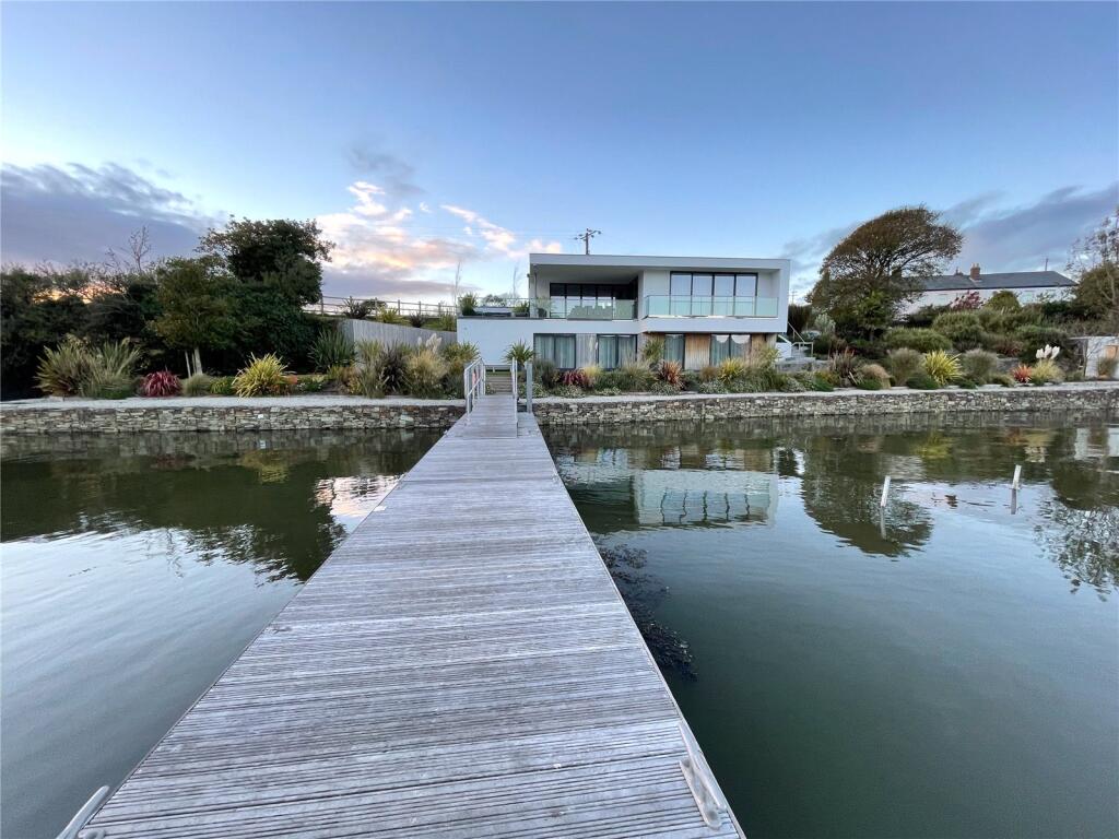Pontoon and House