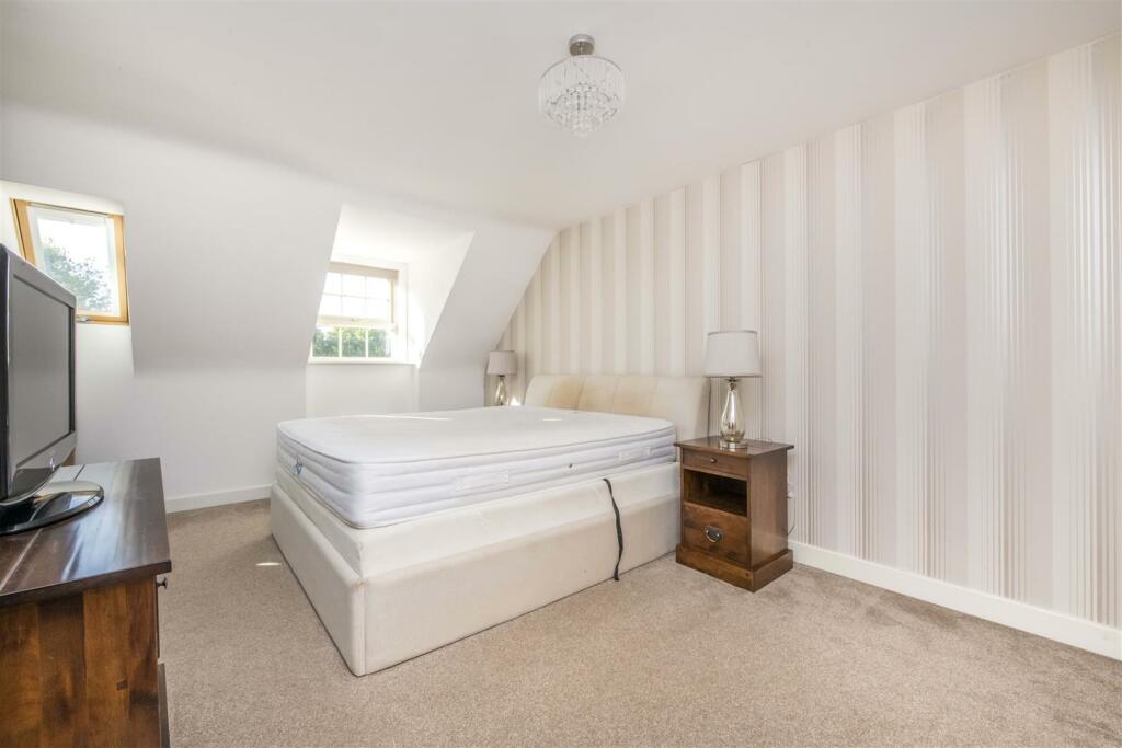 Home_16.JPG