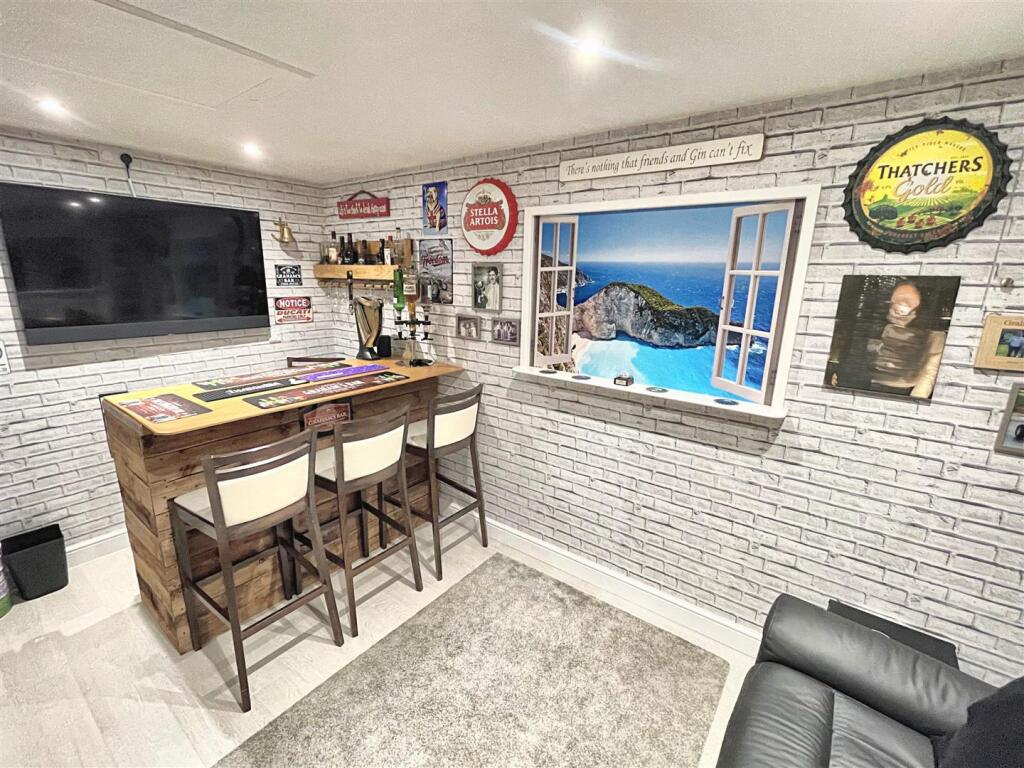 Converted Garage / Bar