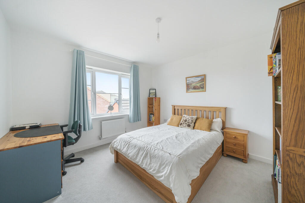 8 - Bedroom 3 - F...