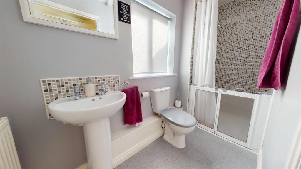 Newlove Avenue Shower Room